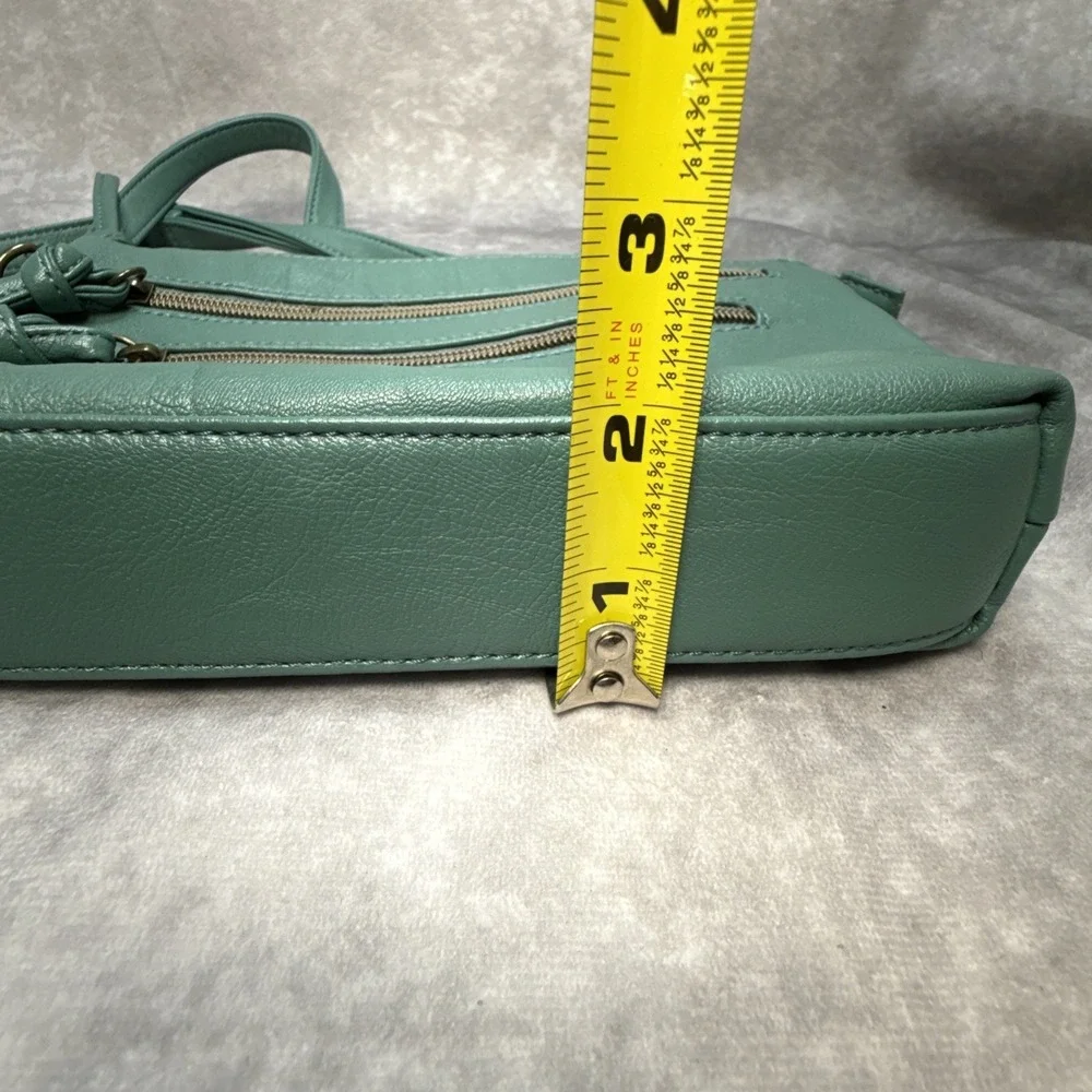 Stone Mountain USA Teal Real‎ Leather Crossbody Bag EUC